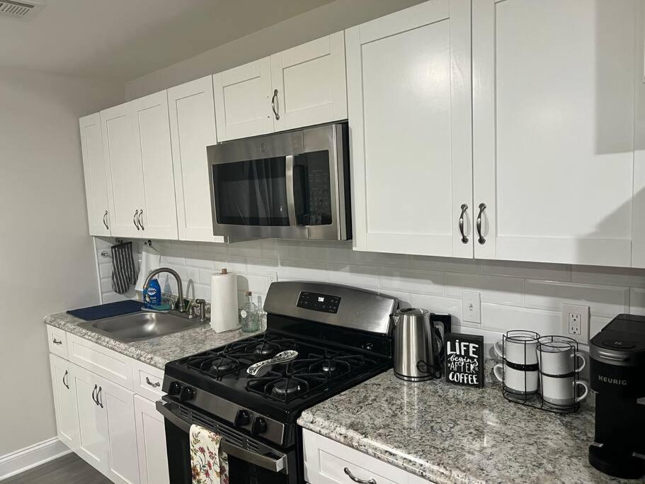 Luxury **Cozy• 2 Bedroom 2 Min. From Ewr / Newark Downtown Eksteriør billede